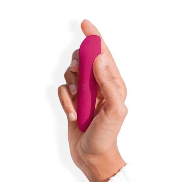 Netmeds | Libertee Dia Rouge Mini Bullet Rechargeable Massager 12 Modes & Intensities 1's