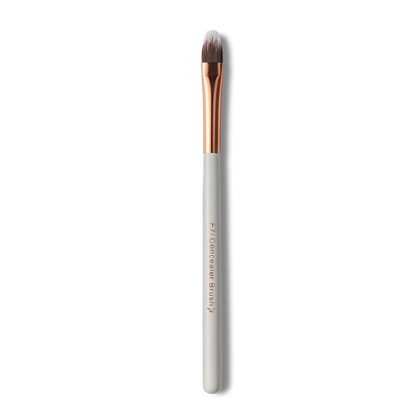 Netmeds | Pigment Play Concealer Brush 1's