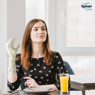 Tynor Hand Resting Splint - Right (Child) (E 29) - Knee/Ankle/Leg/Foot Supports