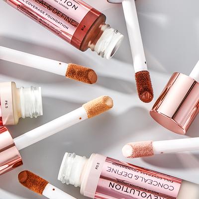 Makeup Revolution Conceal & Define Foundation F9 23 ml - Concealer
