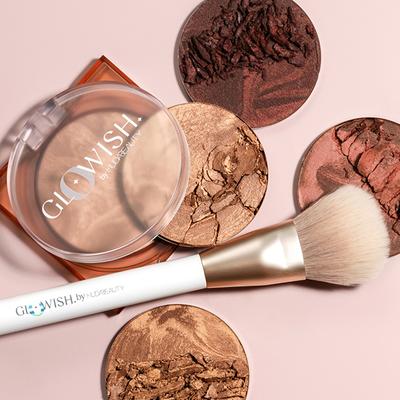Huda Beauty Glowish Soft Radiance Bronzing Powder 05 Rich 8 gm - Bronzers