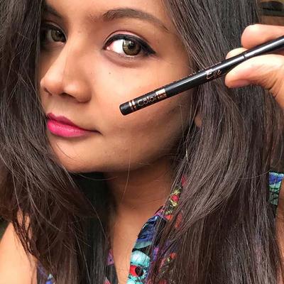 Color Fx New York Eyedentity 2-In-1 Kajal and Eyeliner Women, Intense Black Kajal Smudge Proof 4 gm - Eye Gels & Roll-On