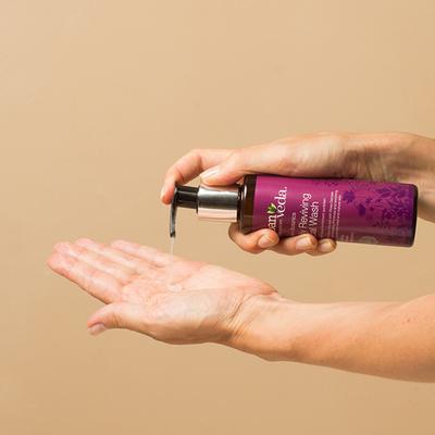 Urban Veda Reviving Ayurvedic Rose + Jasmine Reviving Facial Wash 150ml - Face Washes