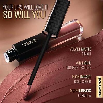 Lakme Xtraordin-Airy Lip Mousse Lovestruck Red 4.6 gm - Lipsticks