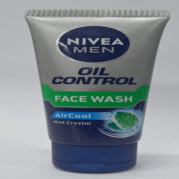 Netmeds | Nivea Men Oil Control Face Wash - AirCool Mint Crystal 50 gm