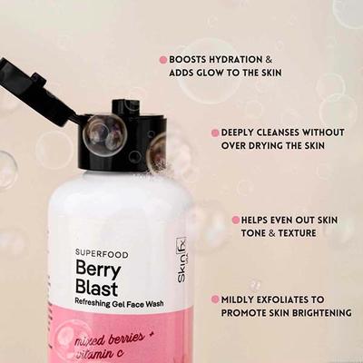 Skin Fx Superfood Berry Blast Refreshing Gel Face Wash 100 ml - Scrubs & Exfoliants