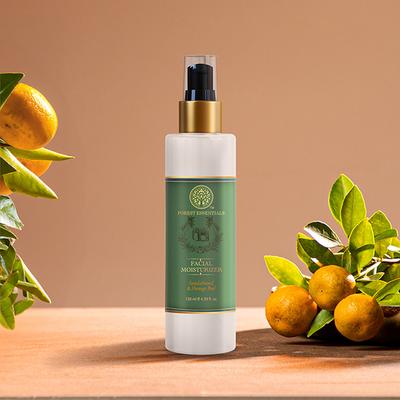 Forest Essentials Hydrating Facial Moisturiser with SPF 30 PA++ Sandalwood & Orange Peel - Face Moisturizers